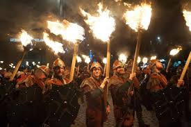 5 Hogmanay Traditions In Scotland You Never Knew Scotland Edinburgh Hogmanay Scottish New Year