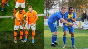 Georginio wijnaldum memuji peran dua rekannyamemphis depay dan frenkie de jong saat belanda meladeni makedonia utara. Frenkie De Jong Pikt Statement Uit Reutum Tegen Racisme Op Echt Ongelooflijk Tubbergen Tubantia Nl