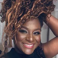 Sarah Augustin's Instagram, Twitter & Facebook