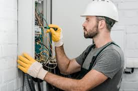 Du bør også ha teknisk innsikt og interesse. Elektronotdienst Beauftragen Was Sollte Man Dabei Beachten Blauarbeit