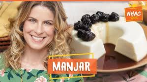 MANJAR DE COCO COM CALDA DE AMEIXA AO VINHO
