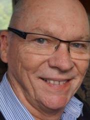 Emeritus Professor Geoffrey Lawrence