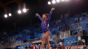 Gymnast simone biles poses with her bronze medal for the artistic gymnastics women's balance beam apparatus at the 2020 summer. Uu5 Fdbulxhvlm