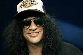 Slash and company impress sold-out crowd at House of Blues