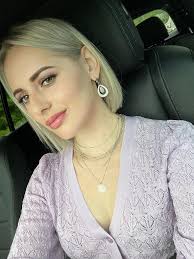 Who can do a haircut and highlights in Frederick?