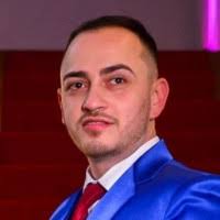 40+ perfis com “Daniel Piva”