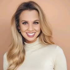 Hilary Atkins's Instagram, Twitter & Facebook