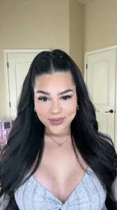 Joyce Maciel's Instagram, Twitter & Facebook