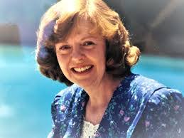 Sheila Drew's Instagram, Twitter & Facebook