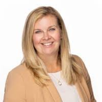 Karen Schade's Instagram, Twitter & Facebook