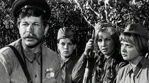 Кадр из фильма «а зори здесь тихие». Pyat Neozhidannyh Faktov O Kultovom Filme A Zori Zdes Tihie
