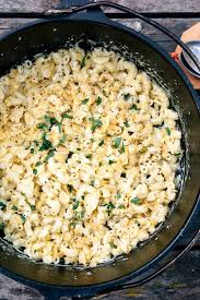 Dutch Oven Mac And Cheese Video Camping Recipe By Fresh Off The Grid Recipe Dutch Oven Camping Recipes Dutch Oven Recipes Easy Camping Meals