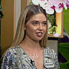 Privirile lor🥹❤️ #casaiubirii #stefaniacarausu #stefania #stefy #cosmin  #cosminsistefania #stefylvr #foryou #fyp #fy #viral #elbruso #xbcyza #views  @carausustefania ♥️ @Cosmin.csr