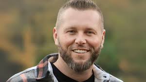 WISH- Indianapolis, Indiana: How Moving Boxes Can Be Used to Make DIY  Halloween Costumes