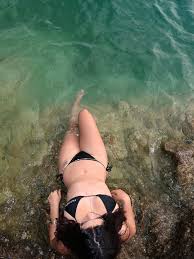 Nastaran azizi (@imahu.1) • Threads, Say more