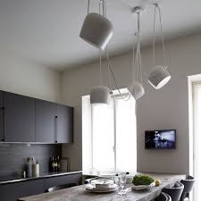 Lampade flos aim il miglior prezzo in illuminazione per interni è di 70,20 €. Flos Aim Sospensione Led 3 Fuochi Light11 It