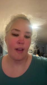 OMG THIS AMAZING FIRST TIME TRYING @Skinny Mixes @crushofficiel @Nerdrope  #grape #lemonade #mamajune #waterjourney #summer #bougie