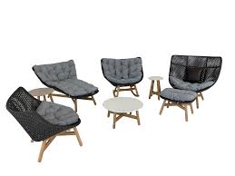 Another quite uniquely designed rocking chair, this piece sports a design that draws inspiration from vintage car interiors of the '70s and '80s. Dedon Mbrace Rocking Chair Wing Chair Lounge Chair Mit Daybed In Arabica Als Set Dedon Ausstellungsstucke Izabela K