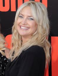 Kate hudson is most certainly feeling the love in her household. Kate Hudson Biography Age Weight Height Husband Kids Scandal Body Measurement Net Worth