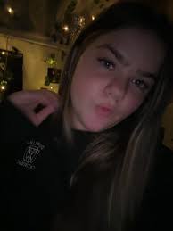 Erin Crooks's Instagram, Twitter & Facebook