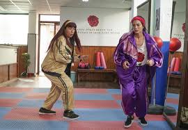 Batmak üzere olan bu dans okulunun hocası akıl almaz derecede çatlaktır. Demet Ozdemir Den Sen Kiminle Dans Ediyorsun Hakkinda Yeni Aciklamalar Var Noluyo