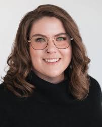 Nadia Keyes's Instagram, Twitter & Facebook