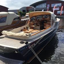 Vedette Hollandaise Rapsody 29 Pi Oc Ff Bateaux Bateau Bateaux De Luxe