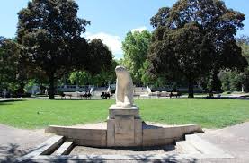 À angers, chaque habitant dispose de 100 mètres carrés d'espace vert public (jardins, squares). Dijon Sacree Ville La Plus Verte De France Attractivite