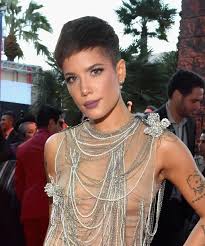 When your energy or magic cap has been reached, a function of your energy/magic bar and power will flow into your beards, powering them up. Halsey Graces Rolling Stone With Armpit Hair On Display