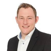 100+ perfiles de «John Box