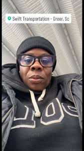 #Trucking #femaleTruckdrivers #NewTruckDRIVERs #blackFemaleTruckers… Still  in training …. Hand clap to #swifttransportation for taking the opportunity  to give me more training.