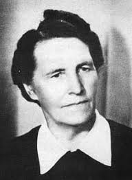 En fjärde lärartjänst inrättas; skolan nybyggs m.m. i Socklot skola i  Nykarleby 100 år av Nils Sundkvist.