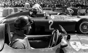 Ferrari presenta cuatro autos, con fangio, collins, castellotti y el español alfonso de portago. 1956 Die Kurze Ara Fangio