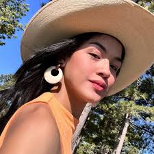 modern minimalist house facade