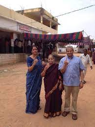 Defence minister nirmala sitharaman meets the family of sepoy aurangzeb in j&k's poonch. Nirmala Sitharaman On Twitter With The Family Http T Co Sjpb6fsptr