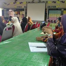 ꦠꦩꦤ꧀ ꦱꦫꦶ), is the site of a former royal garden of the sultanate of yogyakarta. Sekolah Kebangsaan Taman Sri Mawar School