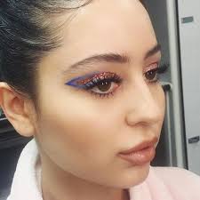 11 Mesmerizing Abstract Makeup Looks You Have To Try Abstract Looks Makeup Mesmerizing Artistry Makeup Aesthetic Makeup Makeup Looks
