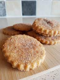 Recipe Crunchy Cinnamon Sugar Biscuits Two Ways Eat Explore Etc Cinnamon Recipes Cinnamon Desserts Biscuit Recipe