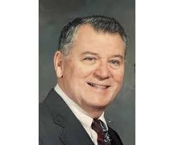 Steve Batchelor's Instagram, Twitter & Facebook