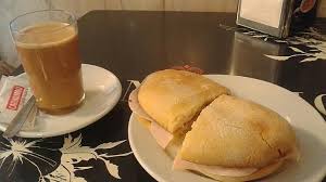 Diez bares de Sevilla en los que puedes tomar un extraordinario desayuno
