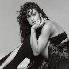 Young Monica Bellucci 1986 Monica Bellucci Monica Italian Actress