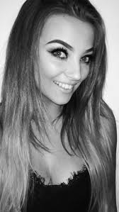 Mia Malcolm (@mmmitsMia)