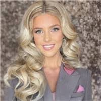 Kayla Gunter's Instagram, Twitter & Facebook