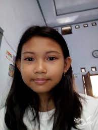 Alat musik tradisional goyang dimainkan dengan cara digoyangkan. N15ggsj2hyg5sm