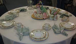 While all tables offer a basic level surface, the design options are practically endless. 5 Important Accessories For Every Dining Table For A Formal Event
