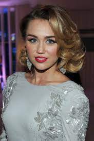Old Hollywood Glamour Hollywood Hair Medium Curly Hair Styles Hollywood Glam Hair