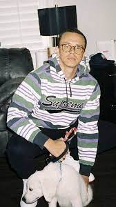 Pin By Ash On Logic Logic Rapper Young Sinatra Logic Rapper Wallpaper
