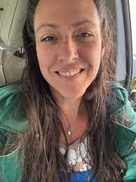 What dog-friendly housing options are available in Santa Cruz area?