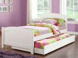 سرير الأطفال Ikea 82 صورة في سن المراهقة ونماذج من أجل 3 سنوات من العمر سرير علوي أبيض ولون مختلف Ikea الاستعراضات