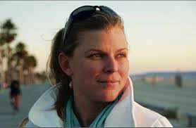 Sara Bayles's Instagram, Twitter & Facebook